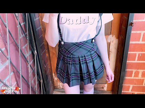 ❤️ Studentessa succhia il suo cazzo profondamente e scopa invece delle lezioni ❤️ Video di sessoal it.hellporno-com.ru ️❤