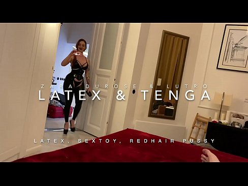 ❤️ Sorellastra dai capelli rossi in costume di latex scopata dal fratellastro ❤️ Video di sessoal it.hellporno-com.ru ️❤